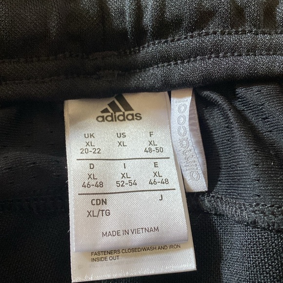 Adidas jacket & Pants set in women’s - Picture 4 of 4